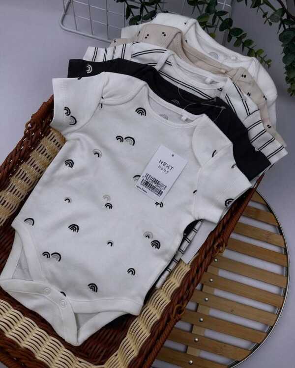 Black & White Baby Short Sleeve Bodysuits 5-Pack