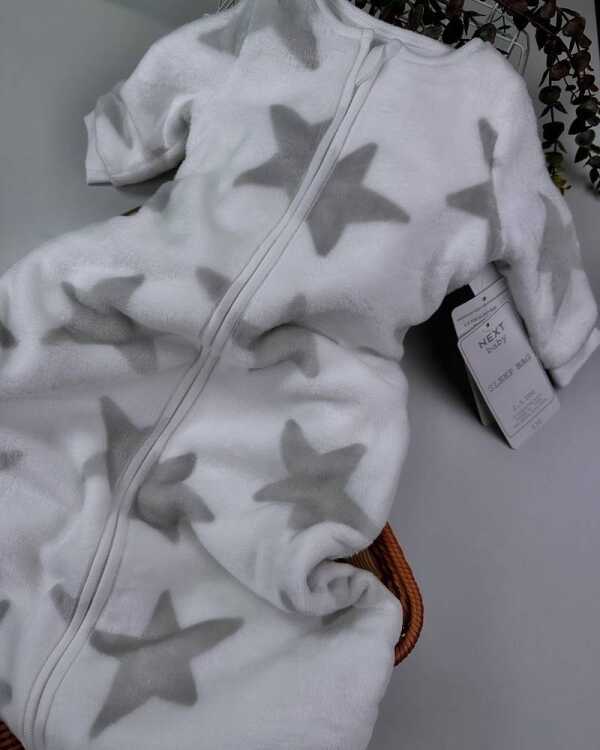 White/Grey Star 2.5 Tog Baby Fleece Long Sleeve Sleep Bag